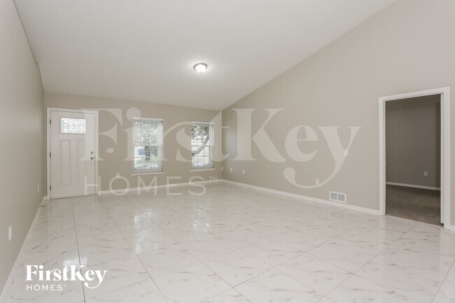 Foto del edificio - 12308 Hickory Forest Rd