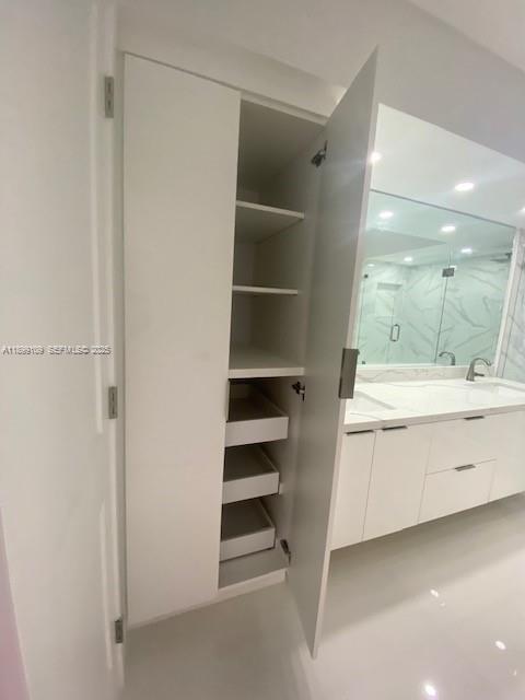 Foto del edificio - 3530 Mystic Pointe Dr