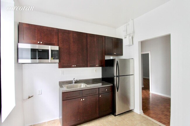 Building Photo - 227 Audubon Ave