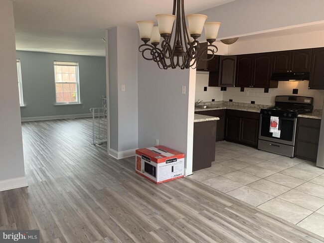 Building Photo - 7614 Raven Pl