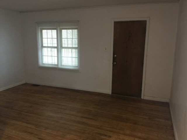 Building Photo - 1134 Everett Ave