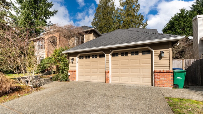 Building Photo - 23516 NE 22nd St