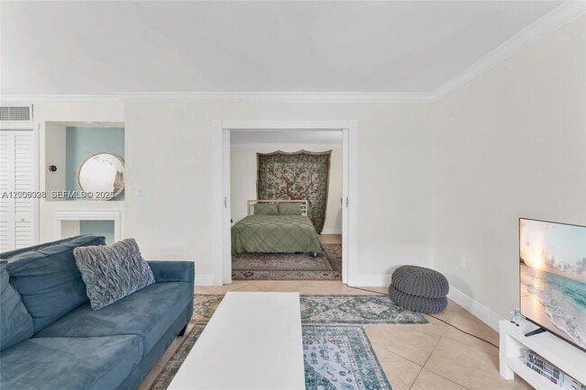 Building Photo - 8617 SW 68th Ct