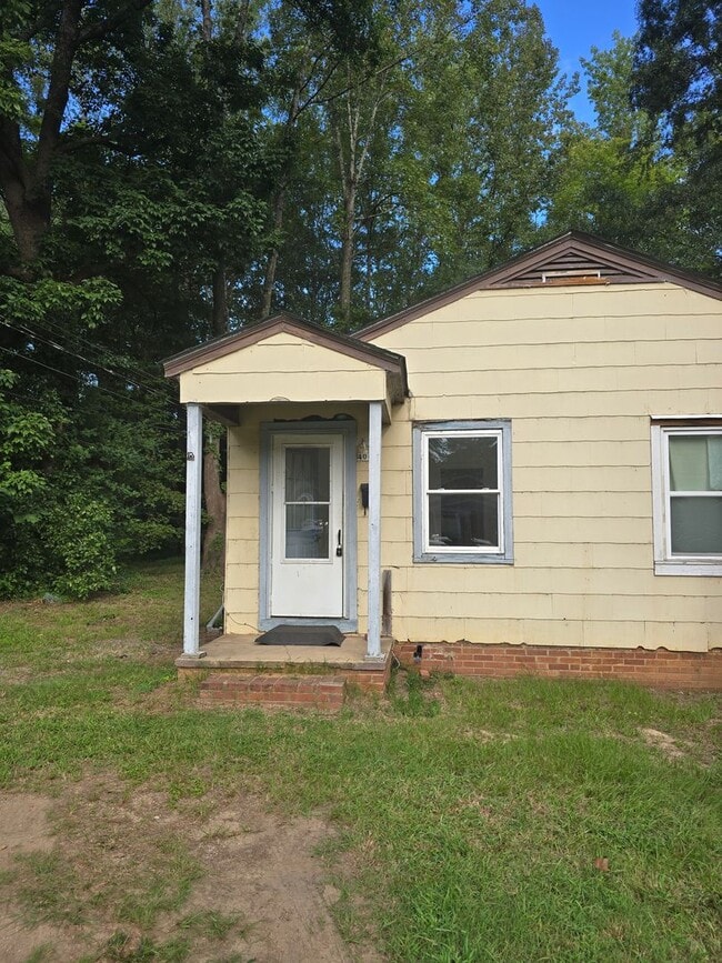 Building Photo - 406 Birch St