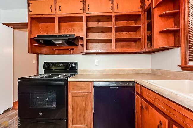 Building Photo - 1741 Flintwood Dr SE