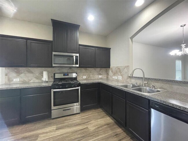 Building Photo - 3703 Bright Moon Ct
