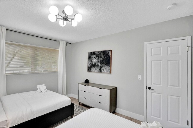 Foto del edificio - 1508 Bay Rd