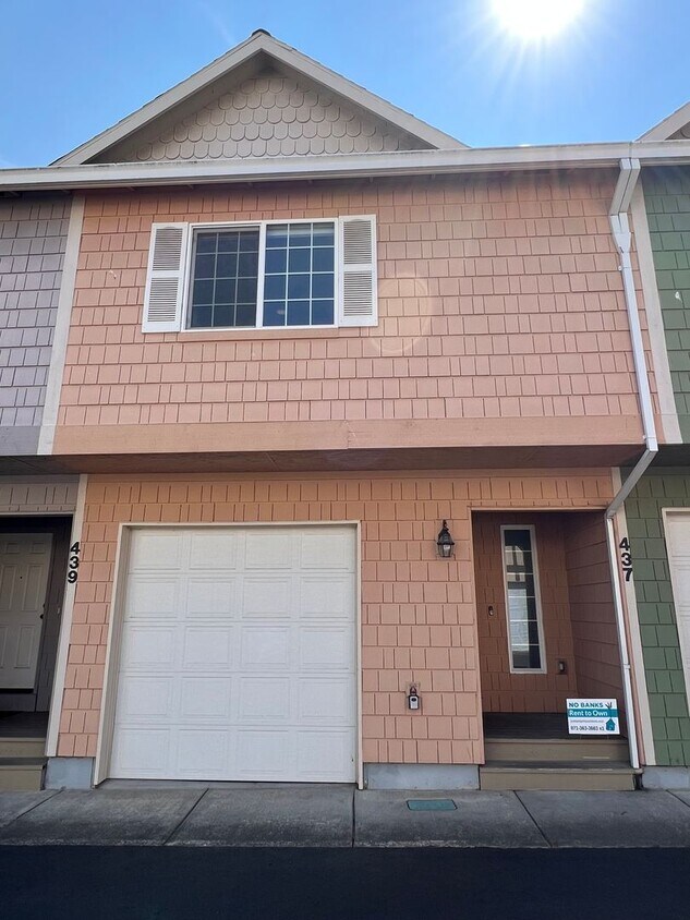 Foto principal - 437 Harris Ln