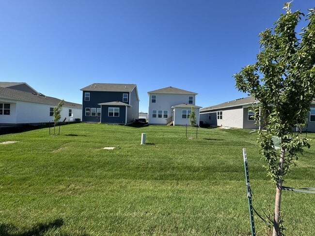 Back - 1257 NW Williamsburg Ln