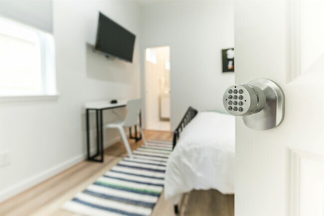 Foto del edificio - 4303 Chester St