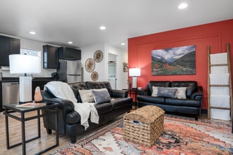 Building Photo - 519 1st Ave E