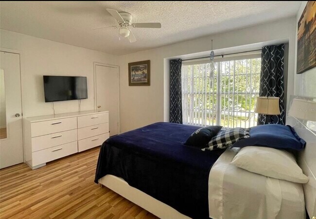 Building Photo - 11124 Essex Ridge Ct