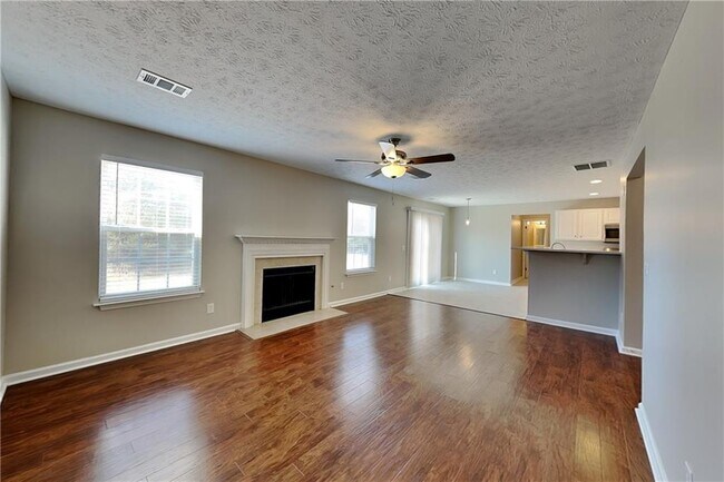 Foto del edificio - 7550 Springmill Ct