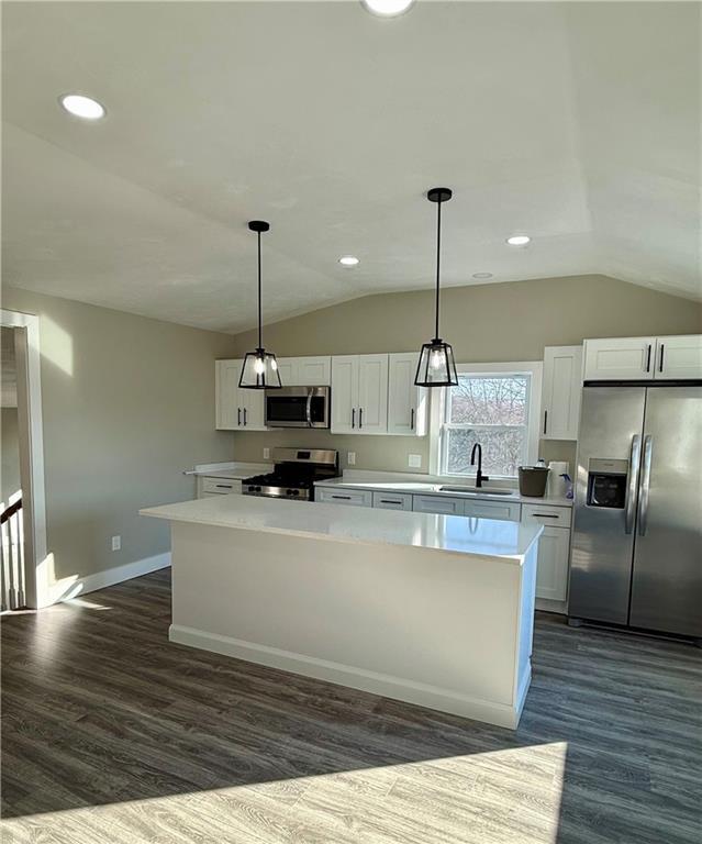 Building Photo - 28 Kitchener St