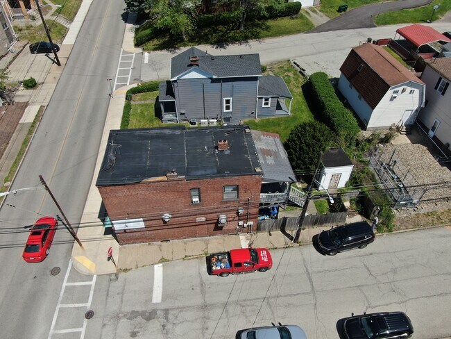Building Photo - 2615 Main St