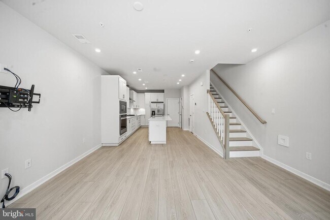 Foto del edificio - 7488 Backett Wood Ter