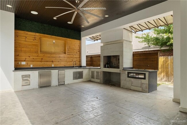 Building Photo - 16 N 47th St