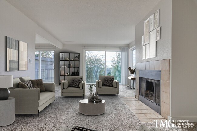 Foto del edificio - Spacious 4BR Townhome with AC, W/D, Garage...