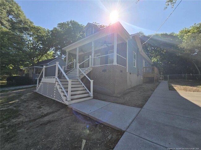 Building Photo - 2123 Burnett Ave