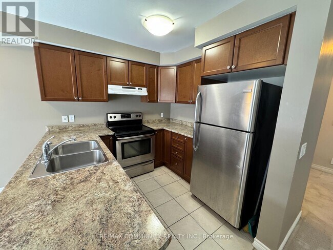 Photo du bâtiment - 2354 Steeplechase St