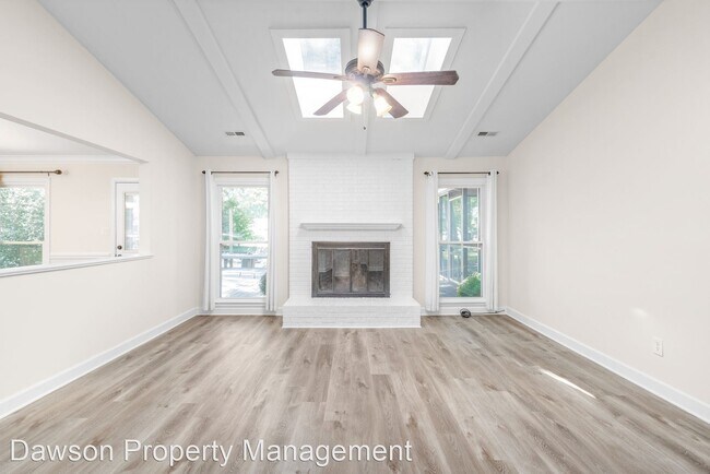 Building Photo - 3 br, 2 bath House - 827 Ingraham Place