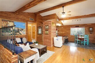 Building Photo - 1087 Driftwind Dr