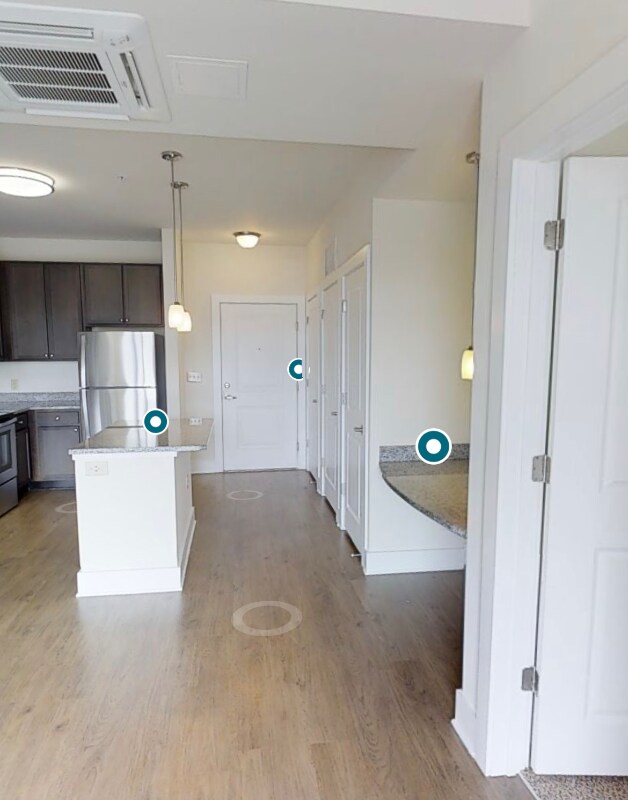 Building Photo - 1000 Ballena Cir