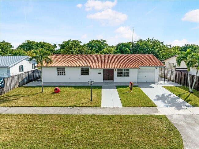 Building Photo - 7950 SW 34th St