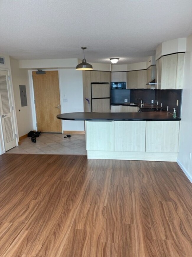 Foto del edificio - 1/1/1- One Archer Lane. Central AC!  WIFI & Cable included