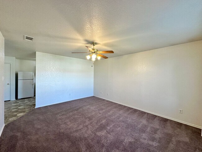 Building Photo - 5202 Lauren Lea Dr