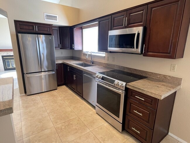 Building Photo - 4137 E Nighthawk Wy