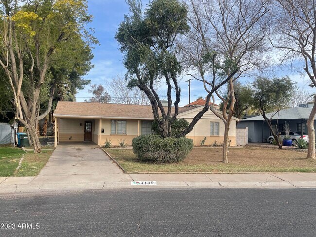 Building Photo - 1120 E Palo Verde Dr