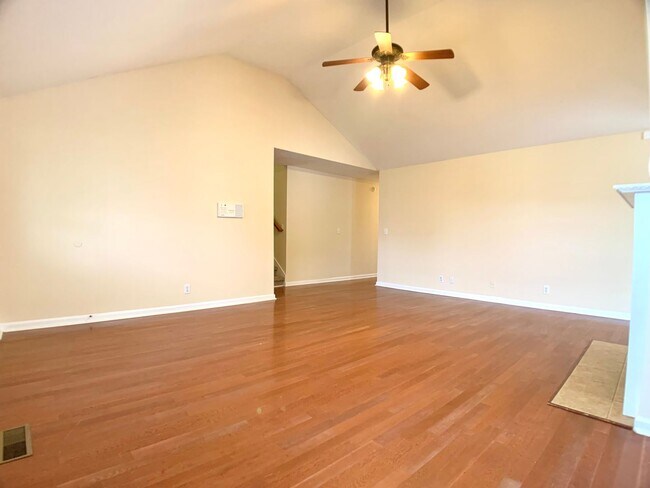 Building Photo - 3756 N Jot Dr