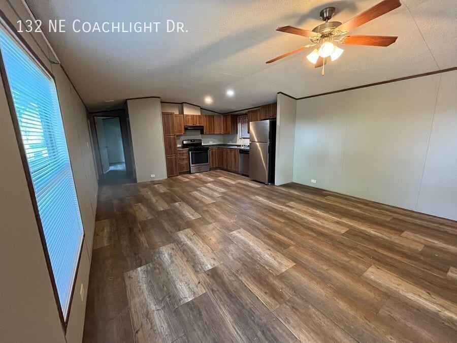 Foto del edificio - 132 Coachlight Dr