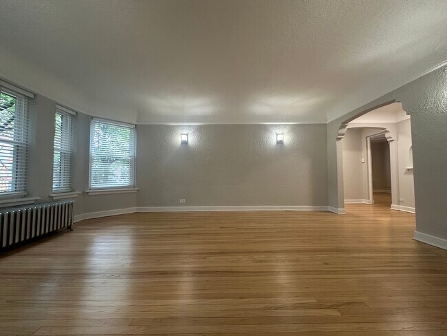 Foto del edificio - 2548 W Fitch Ave
