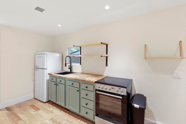 Building Photo - 1309 Florida Ave