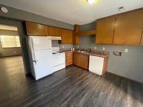 Building Photo - 1101 Bird Rd