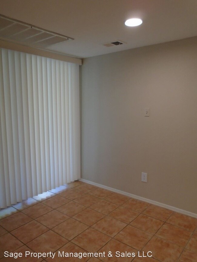 Building Photo - 2 br, 2 bath House - 9115 E. Purdue Ave #117
