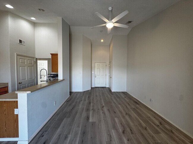 Foto del edificio - 1105 Meadowlark Way SE