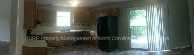 Building Photo - 3717 Signet Dr