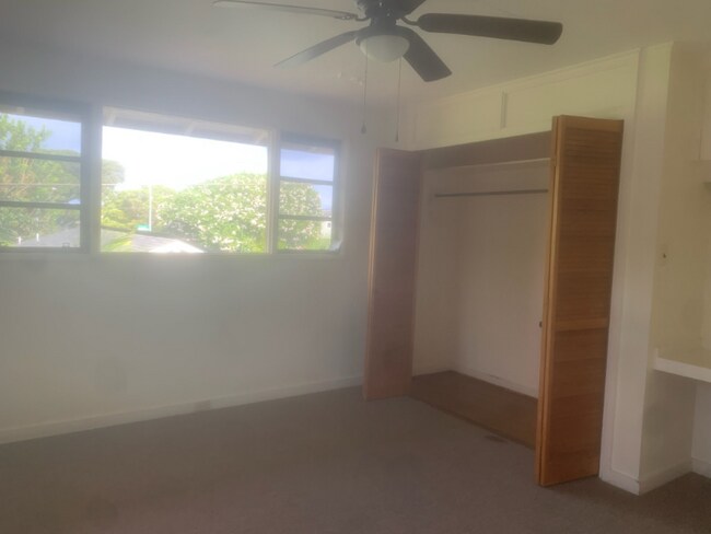 Foto del edificio - 921 Luawai St