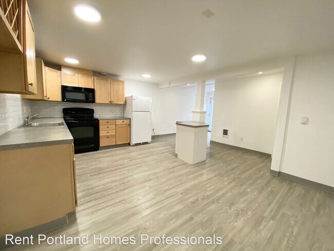 Foto del edificio - 2 br, 1 bath House - 506 NE 114th Ave Unit B