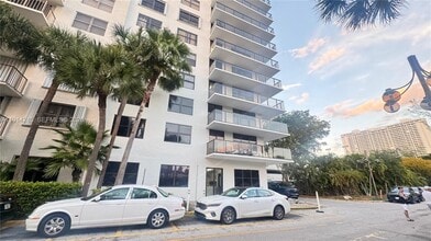 Building Photo - 18151 NE 31st Ct