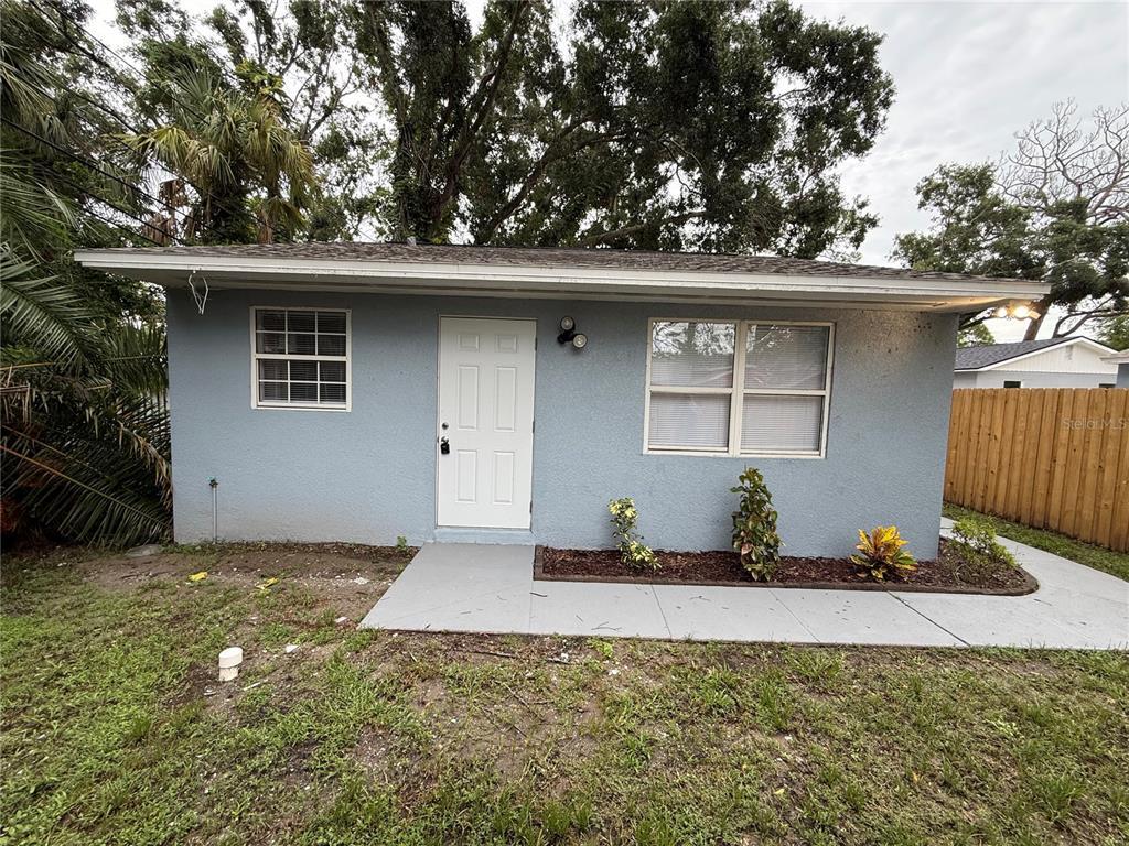 Foto principal - 427 40th Ave S