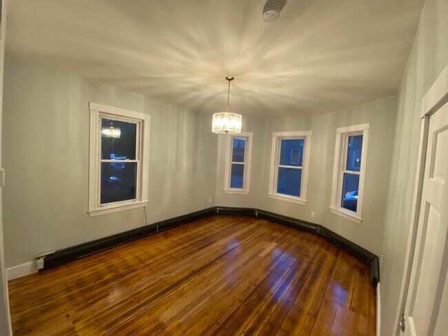 Foto del edificio - 63 Marshfield St