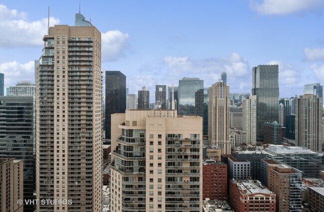 Building Photo - 33 W Ontario St