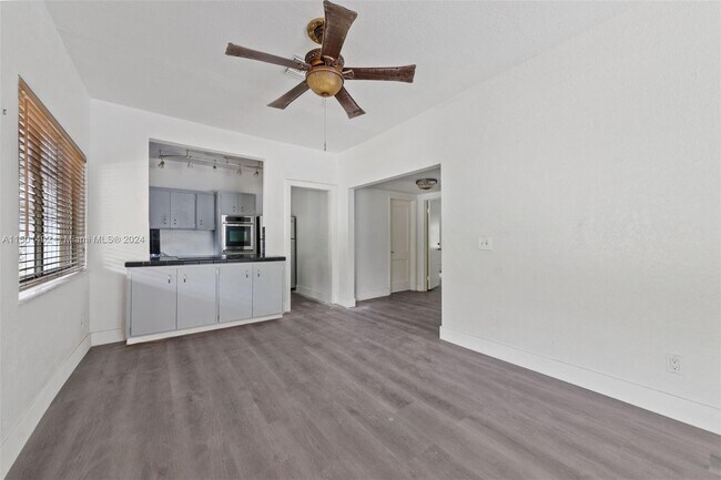 Foto del edificio - 30 SW 5th St