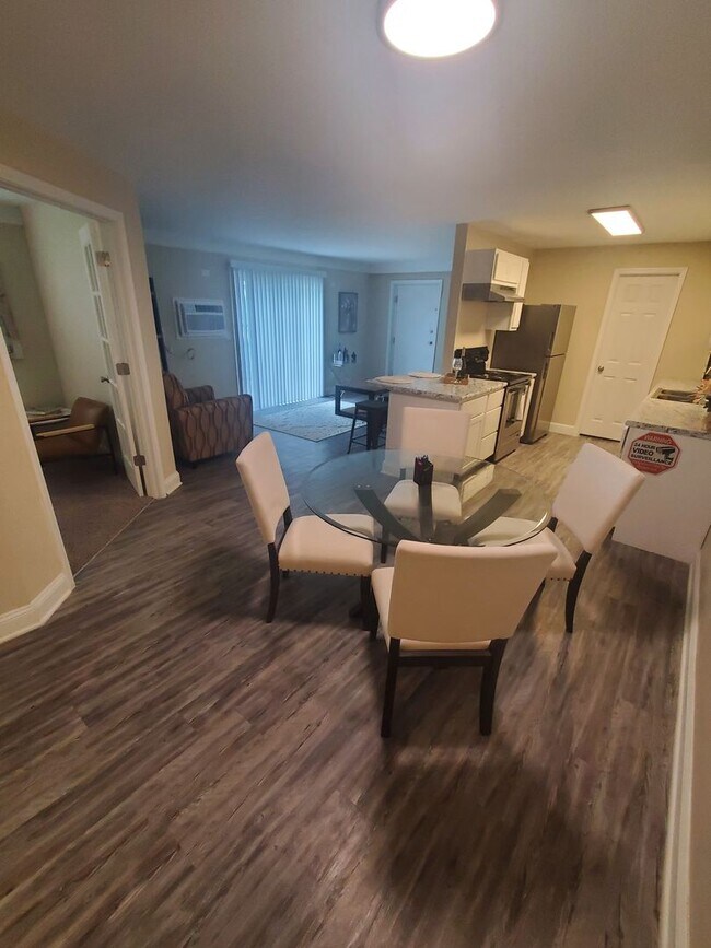 Interior Photo - Saratoga Apartments - STA