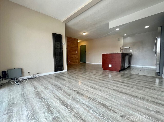 Foto del edificio - 327 Chestnut Ave