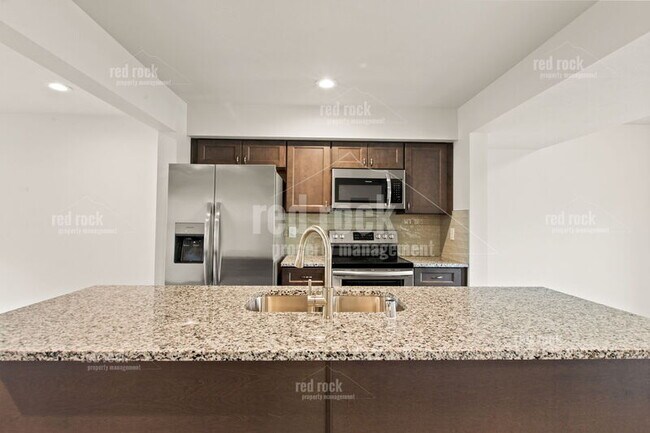 Foto del edificio - 4331 East 8th Avenue - 2